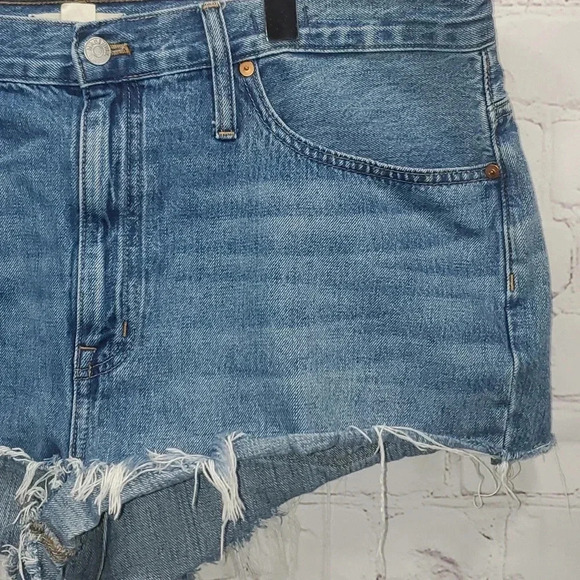 Madewell Relaxed Raw Hem Jean Shorts Size 33 - Picture 3 of 16
